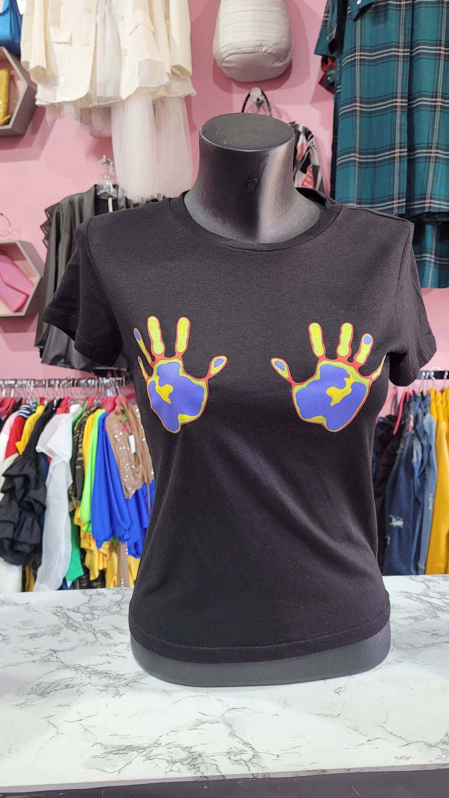 Hands on Top Tee